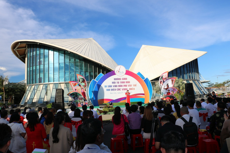 Quang cảnh Không gian Hội tụ tinh hoa Di sản Văn hóa Phi vật thể đại diện các vùng, miền tại Bạc Liêu năm 2022. (Ảnh: Nhật Bình/TTXVN)
