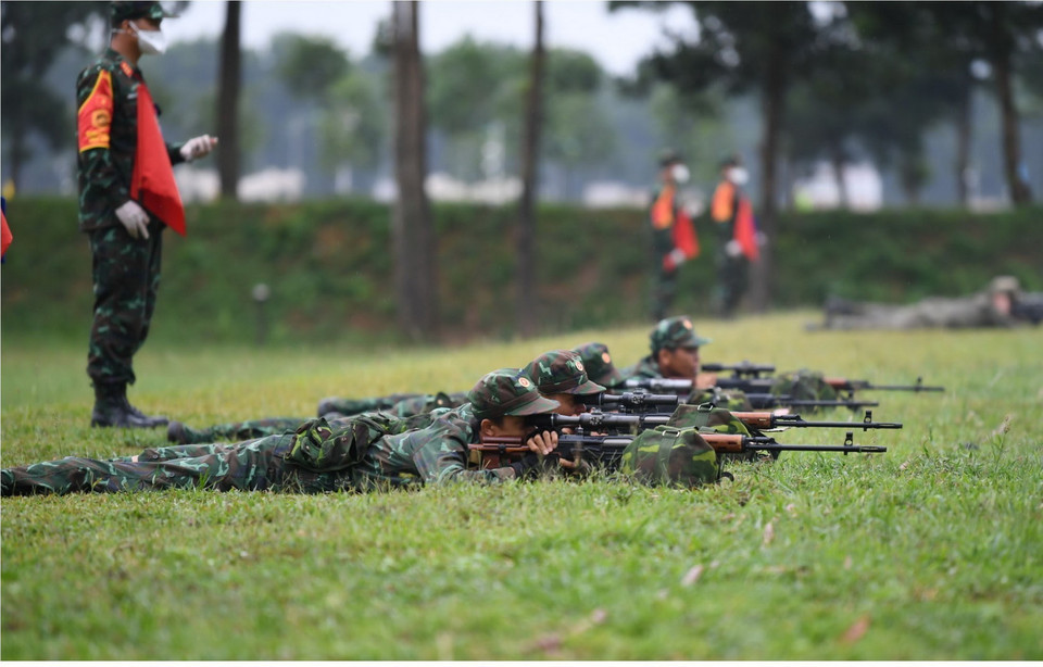 Đội tuyển Quân đội Nhân dân Việt Nam tại vị trí thi bắn tỉa ở bài thi thuộc nội dung Xạ thủ bắn tỉa tại Army Games 2021. (Ảnh: TTXVN phát)