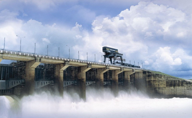 Nhà máy thủy điện Trị An được xây dựng trên sông Đồng Nai, khánh thành năm 1991 sau 7 năm xây dựng với sự hợp tác có hiệu quả của Liên Xô. (Ảnh: Tư liệu/TTXVN)