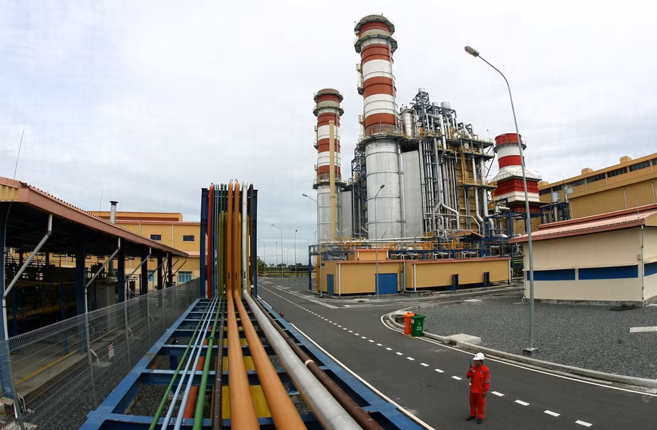 Nhà máy điện Turbine khí Chu trình hỗn hợp Nhơn Trạch 2 tại huyện Nhơn Trạch, tỉnh Đồng Nai, thuộc Công ty Cổ phần Điện lực Dầu khí Nhơn Trạch 2-NT2 có công suất 750 MW với sản lượng điện trung bình cung ứng cho lưới điện quốc gia khoảng 5 tỷ kWh/ năm, sử dụng nhiên liệu chính là khí thiên nhiên được khai thác từ bể Nam Côn Sơn. (Ảnh: Huy Hùng/TTXVN)