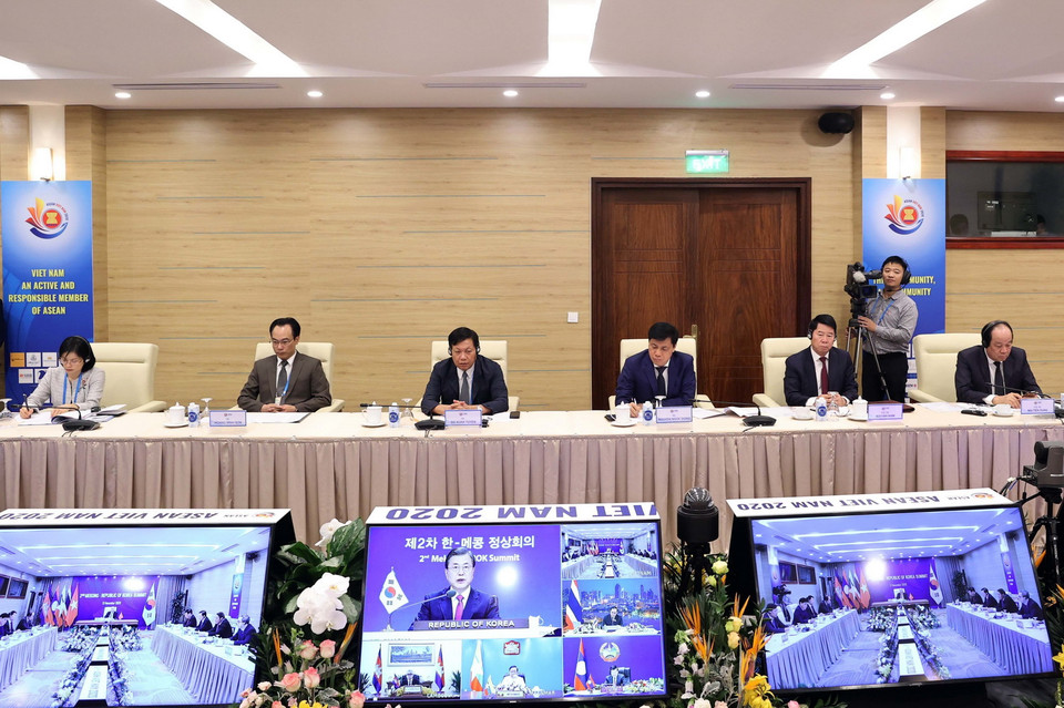 Các đại biểu tham dự tại điểm cầu Hà Nội. (Ảnh: Thống Nhất/TTXVN)