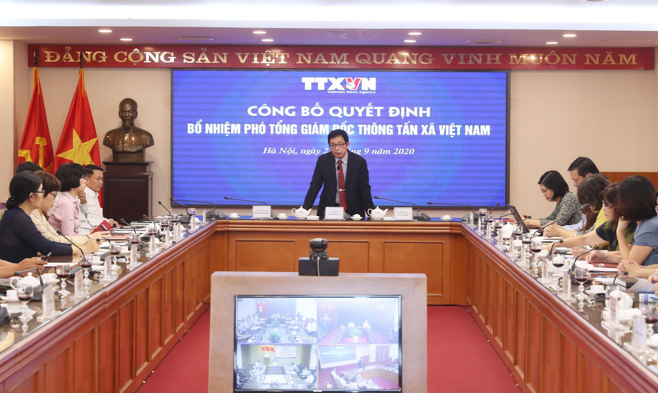 Phó Bí thư Đảng ủy, Phó Tổng Giám đốc TTXVN Nguyễn Tuấn Hùng phát biểu. (Ảnh: Lâm Khánh/TTXVN)