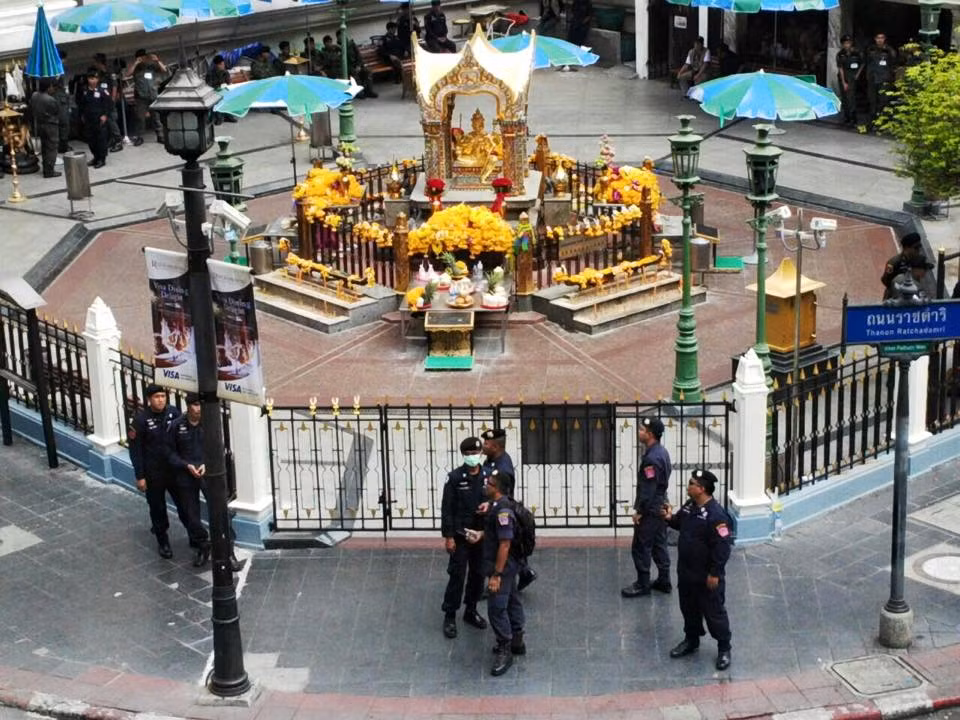 Đền Erawan được phong tỏa nghiêm ngặt trong thời gian diễn ra cuộc thực nghiệm