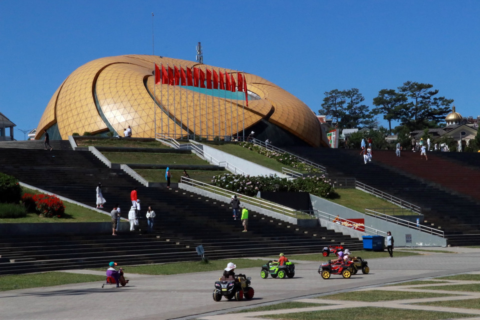 Quảng trường Lâm Viên, thành phố Đà Lạt sáng 1/5. (Ảnh: Chu Quốc Hùng/TTXVN)