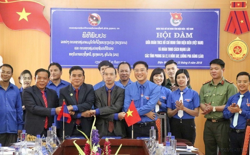 Hội đàm giữa Đoàn TNCS Hồ Chí Minh tỉnh Điện Biên với Đoàn Thanh niên Nhân dân Cách mạng Lào của 3 tỉnh Bắc Lào: Phongsaly, Udomsay và Luang Prabang (Điện Biên, 12/9/2018). (Ảnh: Xuân Tư/TTXVN)