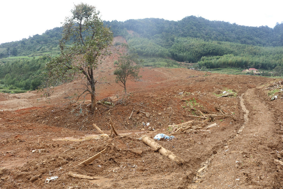 Hiện trường vụ sạt lở khiến 9 người tử vong ở xóm Lũng Lỳ, xã Ca Thành (Nguyên Bình, Cao Bằng). (Ảnh: Chu Hiệu/TTXVN)
