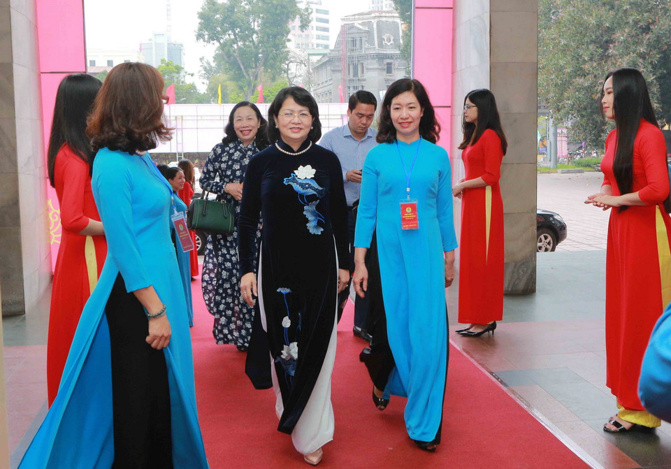 Phó Chủ tịch nước Đặng Thị Ngọc Thịnh đến dự Đại hội. (Ảnh: TTXVN)