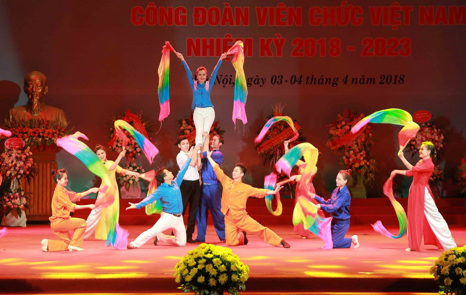 Chương trình nghệ thuật chào mừng Đại hội. (Ảnh: TTXVN)