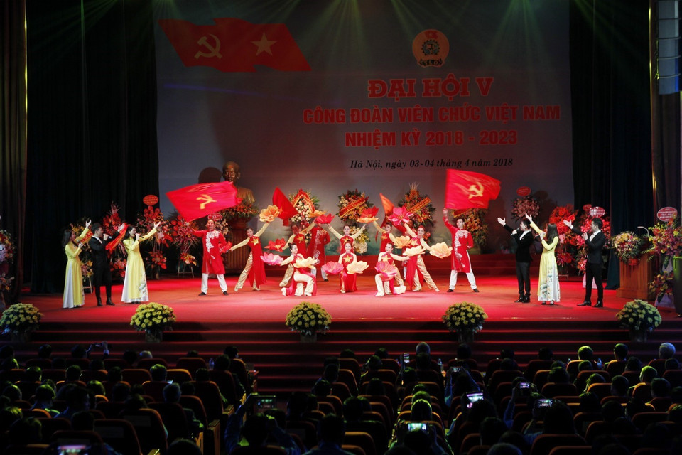 Chương trình nghệ thuật chào mừng Đại hội. (Ảnh: TTXVN)