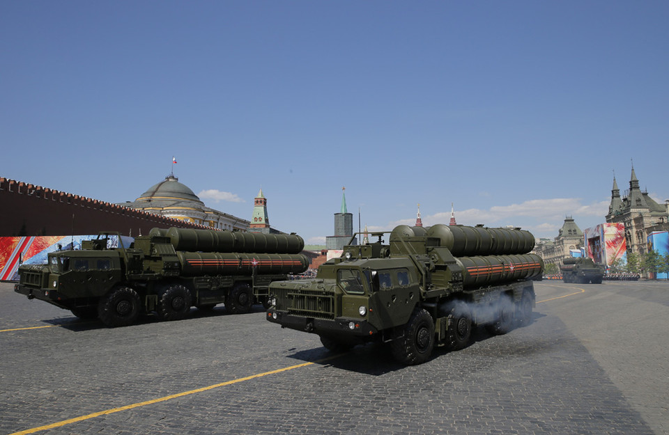 Đội hình tên lửa phòng không tầm xa S-400 ''Triumph'' (Nguồn: AFP)