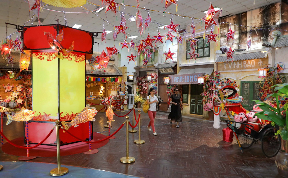 Đến với chương trình Vui Tết Trung thu 2022 tại Hoàng thành Thăng Long, du khách và các em nhỏ sẽ được tham gia nhiều hoạt động bổ ích và lý thú. (Ảnh: Thanh Tùng/TTXVN)