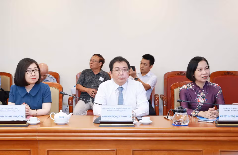 Các lãnh đạo Thông tấn xã Việt Nam dự đại hội. (Ảnh: Phương Hoa/TTXVN) 