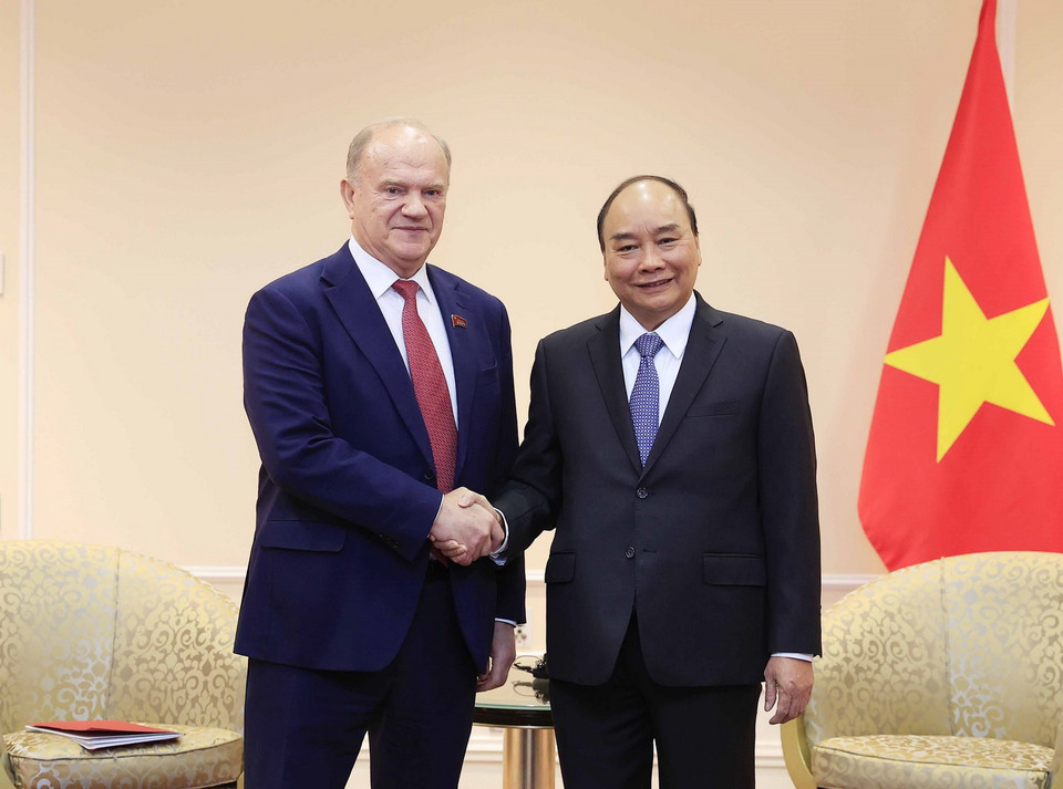 Chủ tịch nước Nguyễn Xuân Phúc tiếp Chủ tịch Đảng Cộng sản Liên bang Nga Gennady Zyuganov. (Ảnh: Thống Nhất/TTXVN)