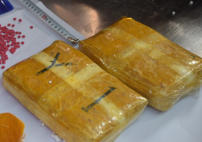 Vụ ôm lựu đạn cố thủ trong ôtô ở Hà Tĩnh: Khởi tố 4 kẻ buôn ma túy ảnh 1