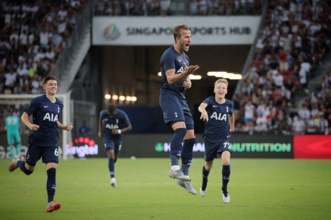 Kane lập siêu phẩm từ giữa sân, Tottenham thắng kịch tính Juventus ảnh 1