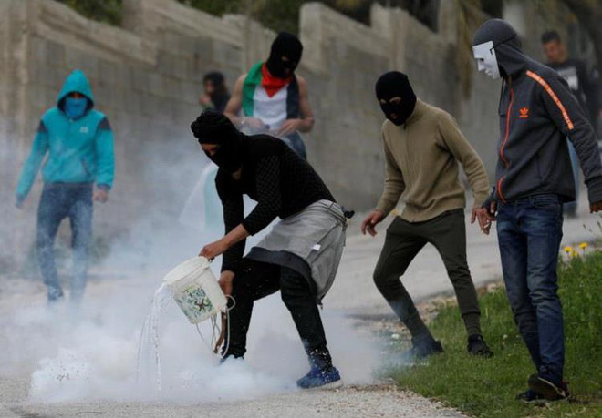 PLO kêu gọi Hamas chấm dứt đàn áp các cuộc biểu tình tại Gaza ảnh 1