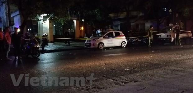 Hà Nội: Khẩn trương làm rõ vụ nữ tài xế taxi bị đâm trọng thương ảnh 1