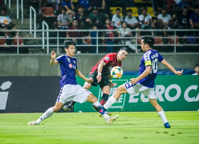 Hà Nội FC (áo xanh) vượt qua Bangkok United để giành quyền đi tiếp. (Nguồn: FC) Hạ Bangkok United, Hà Nội FC vào vòng play-off AFC Champions League ảnh 1