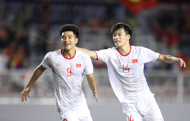 Đức Chinh tỏa sáng, U22 Việt Nam thắng nghẹt thở U22 Singapore ảnh 1