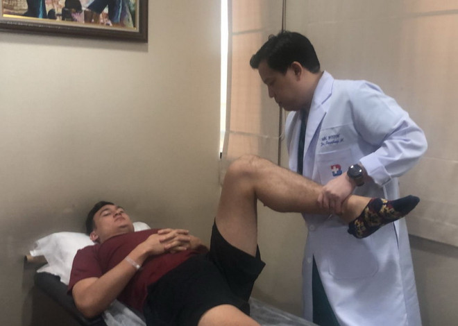 Đặng Văn Lâm hoàn tất buổi kiểm tra y tế tại Muangthong United ảnh 1