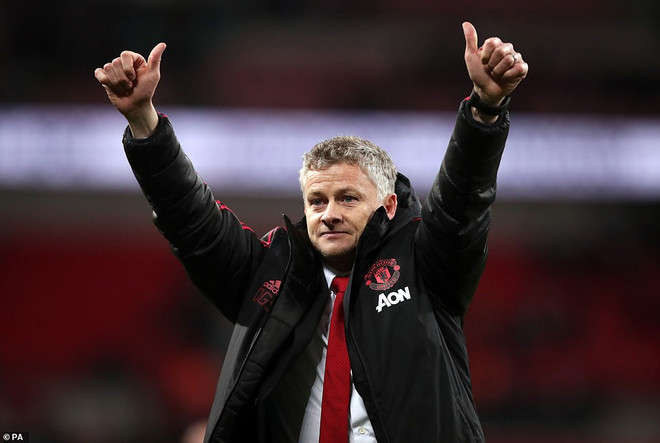 M.U thắng 6 trận liên tiếp, Ole Gunnar Solskjaer lập lục mới ảnh 2