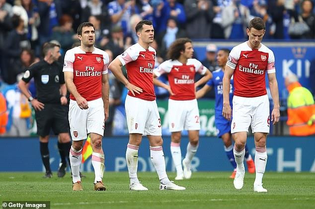M.U-Chelsea chia điểm, cuộc đua tốp 4 Premier League 'điên rồ' ảnh 1