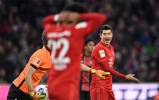 Bayern 'ngỡ ngàng' với thất bại đầu tiên dưới thời Hansi Flick ảnh 2