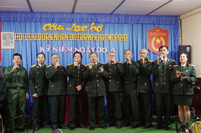 Hoạt động kỷ niệm những ngày lễ lớn của dân tộc tại CH Séc ảnh 1