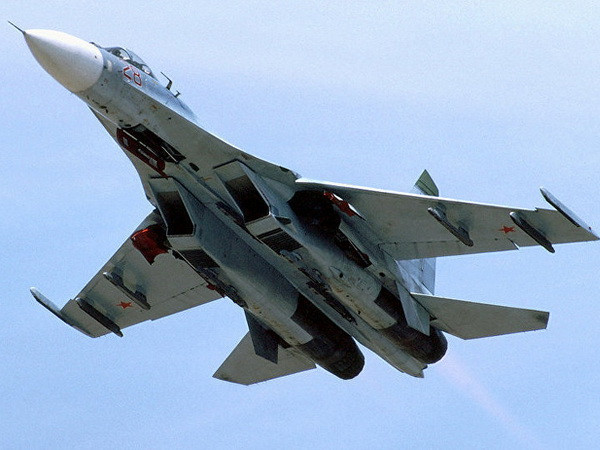 Tiêm kích chiến đấu Nga chặn máy bay trinh sát Mỹ trên Biển Baltic ảnh 1