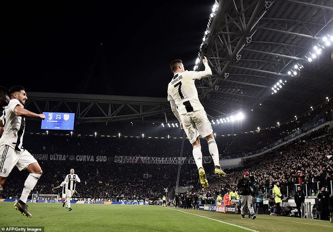 Ronaldo lập hat-trick, Juventus ngược dòng loại Atletico Madrid ảnh 1