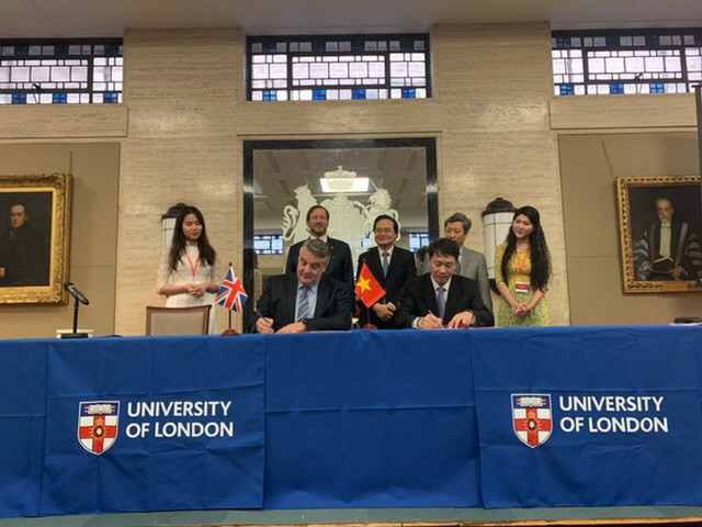 23 biên bản ghi nhớ về hợp tác giáo dục Việt-Anh được ký kết ảnh 1