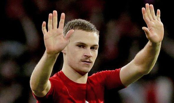 Kimmich không hài lòng với những gì đã diễn ra. (Nguồn: Getty Images) Bayern, tuyển Đức và sóng gió sau cuộc loại bỏ công thần của Loew ảnh 2