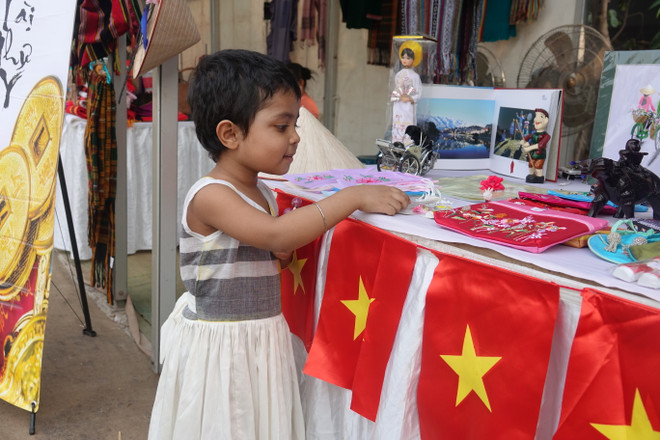 Tôn vinh văn hóa Việt tại Lễ hội Thủ công mỹ nghệ quốc tế Bangladesh ảnh 3