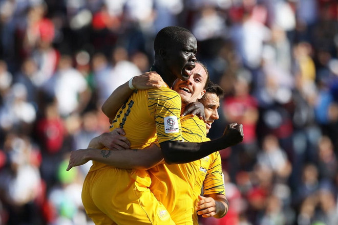 Vùi dập Palestine, Australia rộng cửa vào vòng 1/8 Asian Cup 2019 ảnh 1