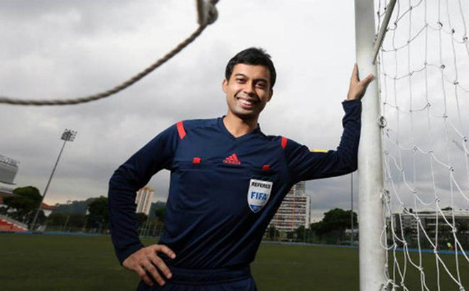 Trọng tài từng bị dân mạng 'truy lùng' bắt chính trận Việt Nam - Iran ảnh 1