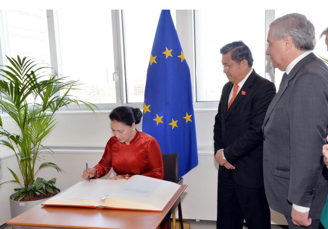 Chủ tịch Quốc hội hội đàm với Chủ tịch Nghị viện châu Âu ảnh 2