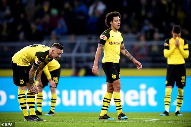 Bundesliga: Dortmund rơi chiến thắng khó tin, Bayern trở lại tốp 2 ảnh 1