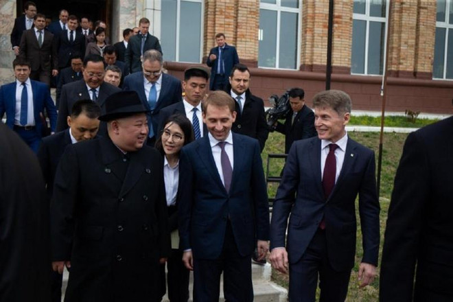 Nhà lãnh đạo Triều Tiên Kim Jong-un bắt đầu thăm Nga. (Nguồn: UssurMedia) Nhà lãnh đạo Triêu Tiên đến Vladivostok bắt đầu thăm Nga ảnh 1