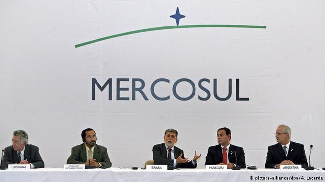 Các nước sáng lập Mercosur đình chỉ tư cách chủ tịch của Venezuela ảnh 1
