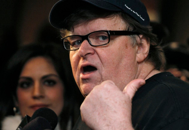 Nhà làm phim Michael Moore. (Nguồn: Reuters) Dự đoán "gây sốc" về tương lai của Tổng thống đắc cử Donald Trump ảnh 2