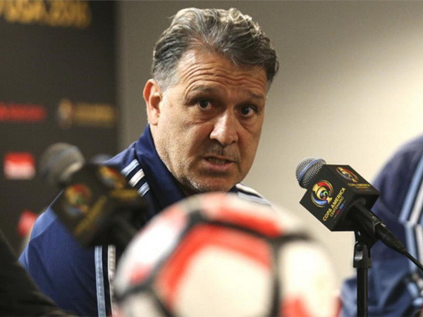 Sự hỗn loạn của LĐBĐ Argentina khiến huấn luyện viên Martino từ chức ảnh 1