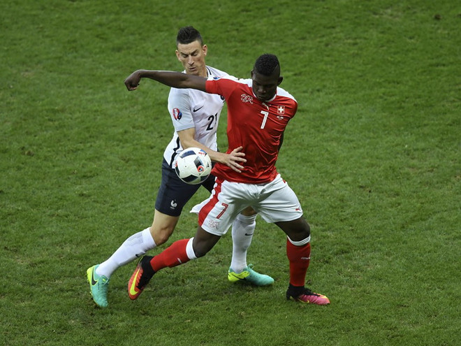 Tuyển Albania thắng sốc, Pháp và Thụy Sĩ giành vé vào vòng 1/8 ảnh 1