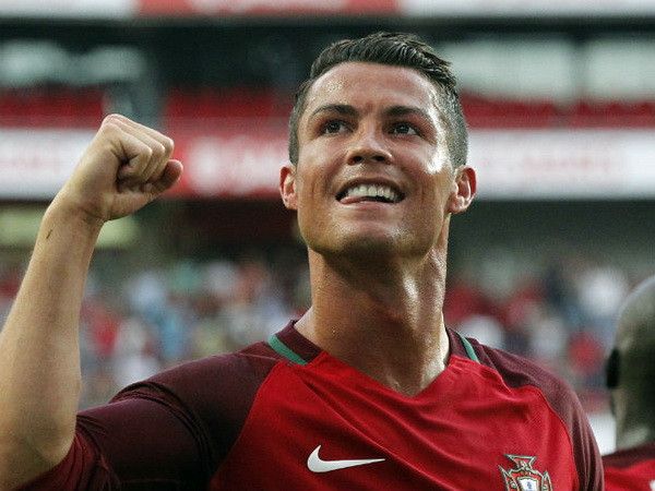 Lịch thi đấu và trực tiếp EURO 2016: Tâm điểm Cristiano Ronaldo ảnh 1