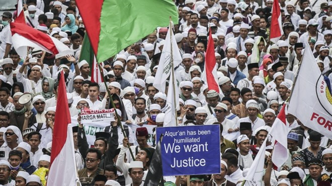 Những người biểu tình ở thủ đô Jakarta hồi đầu tháng. (Nguồn: EPA) Indonesia đưa ra cảnh báo các đối tượng lên kế hoạch biểu tình ảnh 1