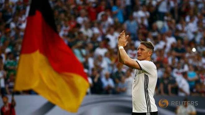 Bastian Schweinsteiger trở lại, tuyển Đức đánh bại Hungary ảnh 1