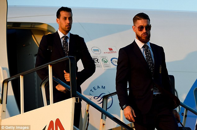 Đương kim vô địch Tây Ban Nha đến Pháp bảo vệ ngôi vương ảnh 1