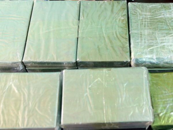 Buôn bán trái phép ma túy. (Ảnh minh họa: Văn Đạt/TTXVN) Đối tượng mua bán, vận chuyển 65 bánh heroin lĩnh án chung thân ảnh 1