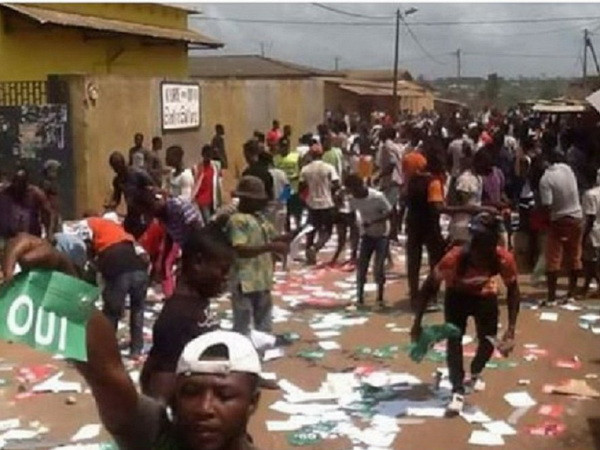 Côte d'Ivoire: Bạo lực cản trở trưng cầu ý dân về Hiến pháp mới ảnh 1