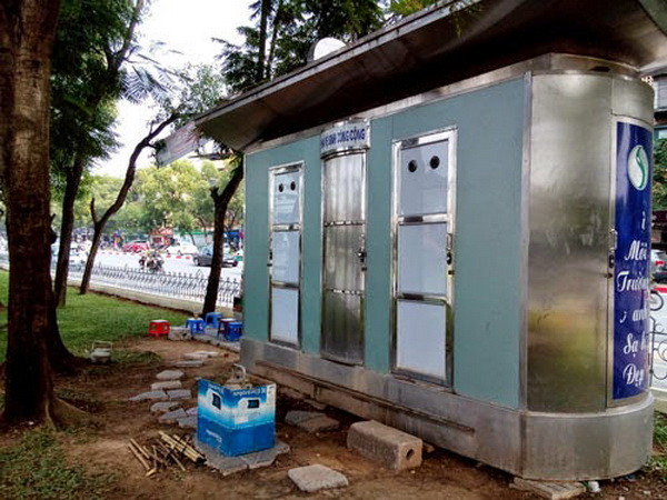 [Video] Bấp cập trong việc quy hoạch nhà vệ sinh tại Thủ đô ảnh 1