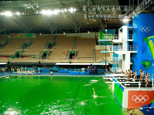 Olympic: Công bố nguyên nhân khiến nước ở Maria Lenk đổi màu ảnh 1